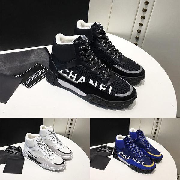 

Men de igner luxury high ca ual hoe blue black white uede leather retro port tenni women fa hion runner lei ure neaker with box