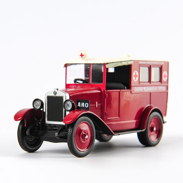 

deagostini 1:43 scale classic russia truck vehicle ussr amo-f-15 red ambulance model diecast cars collection child gift toy t200417