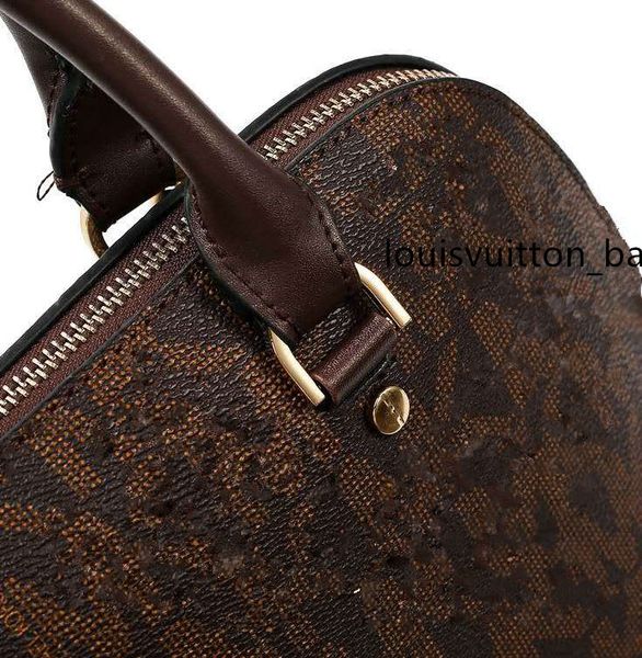 

wholesale 2019 new handbag cross pattern synthetic leather shell chain bag shoulder messenger bag fashionista 225 #