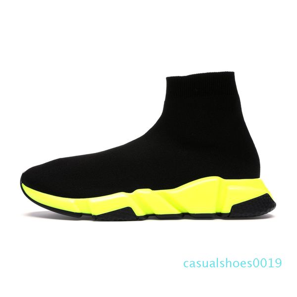 

2020 designer sock shoes fashion luxury men women sneakers triple black white graffiti beige yellow speed trainer mens casual sports c19
