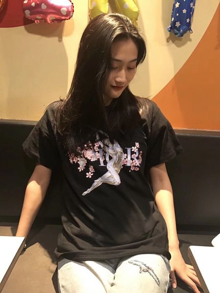 

19SS Hot Sale New Popular Youth Fashion City Girl Designer Shirt Classic Womens Designer T Shirts Flower Printing Womens Designer Clothing