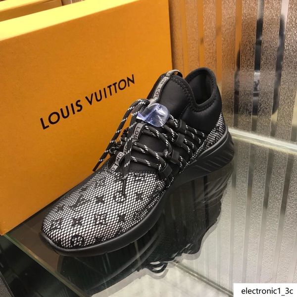 

2019sxspring and autumn men s casual sports shoes high-belt travel sneakers, with micro-standard, with the original box fast delivery