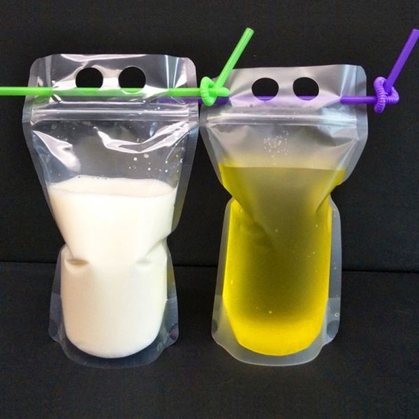 

100 pack new design 500ml plastic drink packaging bag pouch for beverage juice milk coffeewith handle and holes for straw