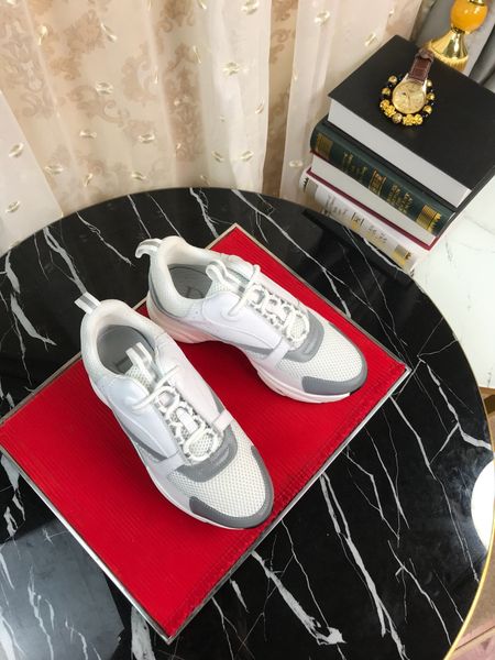 

2020 new by2 ladies fashion sneakers outdoor sneakers couple models daily casual breathable sneakers belt box