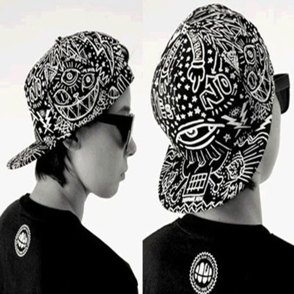

new cartoon painting black graffiti eye print hip hop flat cap men's cool fashion baseball cap outdoor products