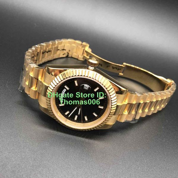 

Роскошные часы из желтого золота DAYDATE 40 Механизм с автоподзаводом и циферблатом с