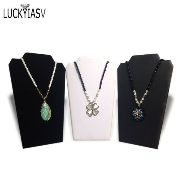 

folding necklace display plate pendant rack leather jewelry display stand necklace holder jewelry stand 20*32cm, Pink;blue