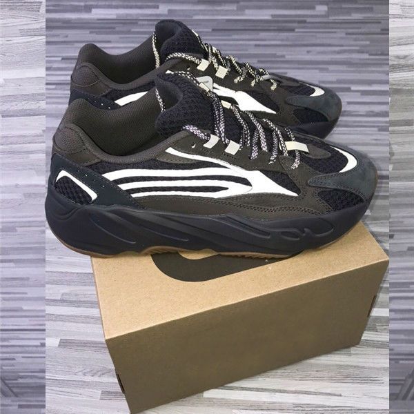 

700 v2 geode dark brown black men women running shoes 3m reflective suede sports sneakers season