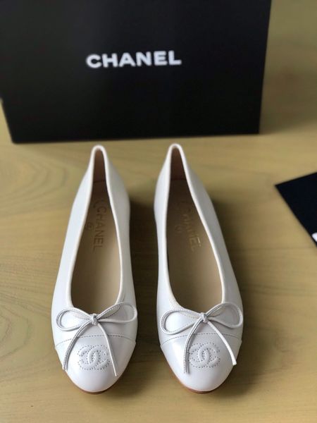 

2020 spring and summer flat shoes new dark retro retro style pointed lace-up shoes wild flat shoes women04, Black