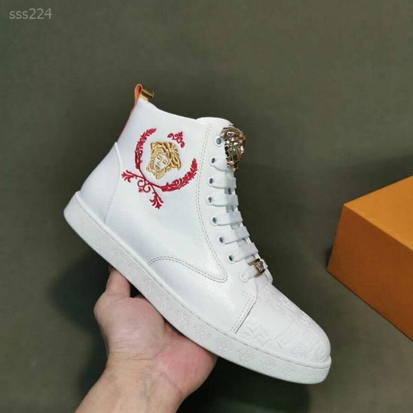 

2020 european luxurious men's shoes in the high-casual sports running shoes leather business custom plate shoes tide, Black