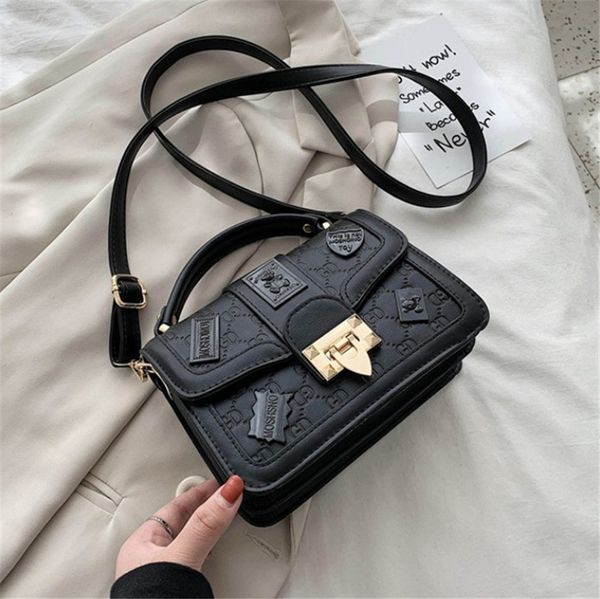 

7 Colors New 2020 Textured Badge Bag Popular Shoulder Bag Small Bags Across Body PH-CFY2006015