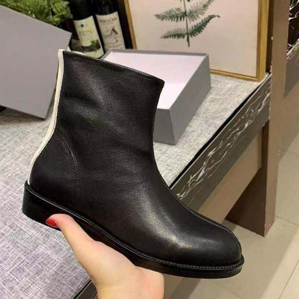 

2019 luxury new silver zipper short ankle boots black and white fashion versatile high heel short boots size 35-39