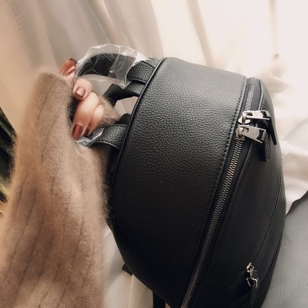 

2020 designer luxury mens womens leather backpack chest bags womens brand shoulder bags 2020803d