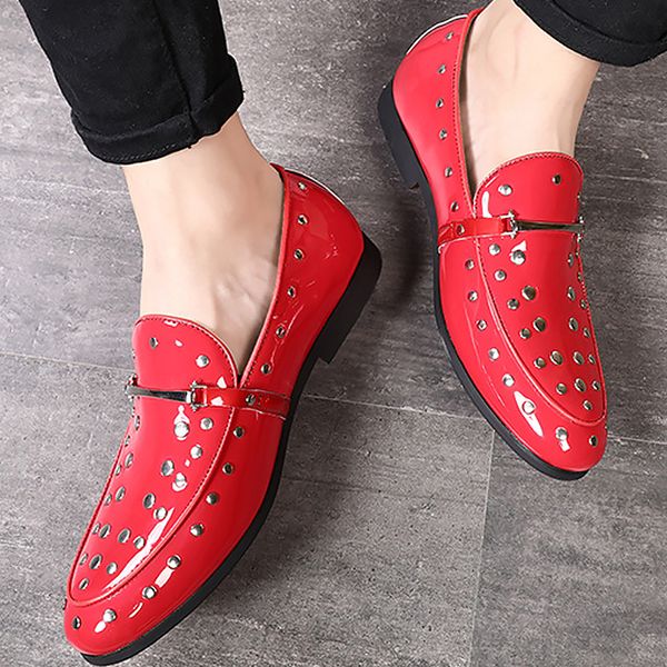

footwear man large slip-on rivet leather shoes pointed toe men formal shoes fashion male social shoe, Black