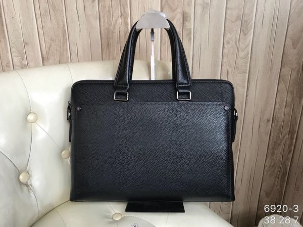 

summer 2019 new men's briefcase chain brand handbags fashion simple design factory direct sales