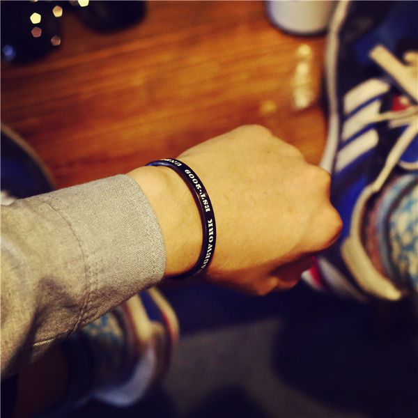 

stainless steel bracelets mens designer wristband casual hours alloy man male sliver bracelets for man male students, Golden;silver