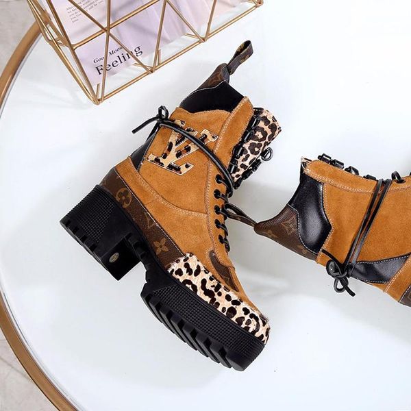 

2020designer louis vuitton lv laureate platform desert boot women s shoes fast delivery luxury lace -up women boots fashion, White