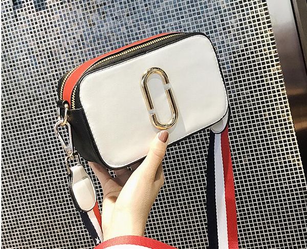 

Fa hion letter new leather houlder bag wai t pack cro body bag leather che t bag handbag metal chain trap