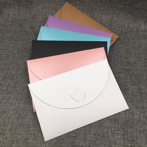 

20pcs/lot kraft paper envelope packing bags love heart new year gift cards/wedding invitations note carry envelope