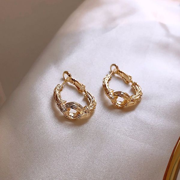 

new trendy gold twisted small stud earrings metal statement earring prisoner classic minimalist beautiful jewelry, Golden;silver