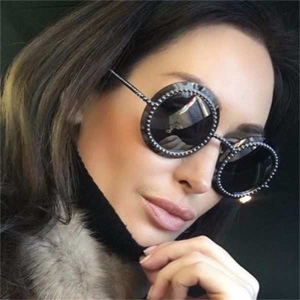

female rinestone sunglasses women brand vintage sun glasses ladies round eyewear retro glasses feminino gafas, White;black