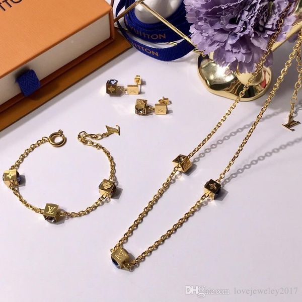 

роскошные ювелирные изделия женщины дизайнер ожерелья куб кулон ожерелья с кристаллом высокого класса серебро розовое золото цепи элегантный, Silver