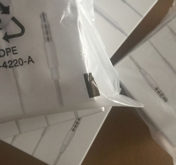 

Oem original a quality 3 5mm jack head et in ear headphone with remote and mic for i5 6 plu with new packaging earphone