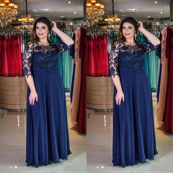 Taglie forti Abito da sposo per la madre della sposa in pizzo blu navy con scollo a barchetta in chiffon con scollo a barchetta e maniche lunghe 1/2 abito da sera su misura