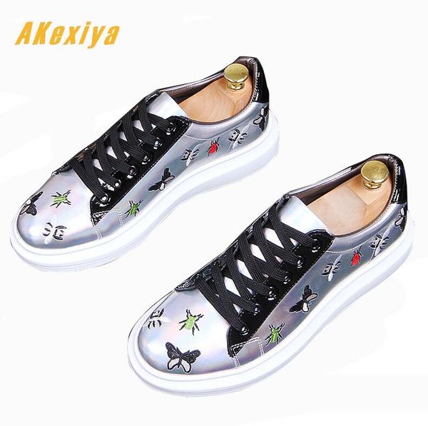 

fashion men embroidery butterfly causal flats platform shoes loafers moccasins male designer shoe sapato social masculino, Black
