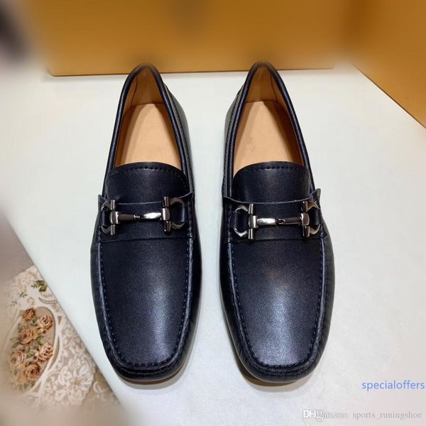 

19ss new black patent leather men loafers with gold luxurious embroidery fashion party and wedding men s dress shoes