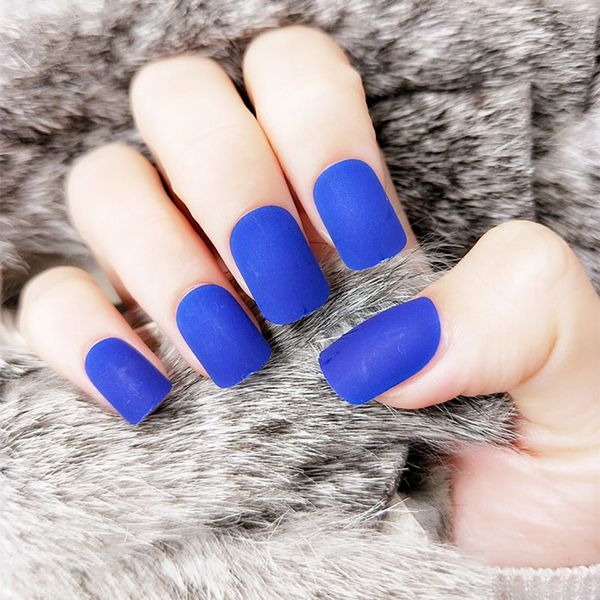 

лучшие 24pcs / set matte поддельные гвозди square советы top finish short finger nail art советы декор qq99, Red;gold