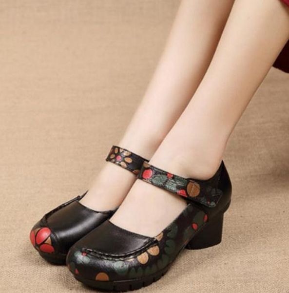 

2019 women's shoes in spring and autumn with new style middle heel coarse heel round head mother shoes @qwer704, Black