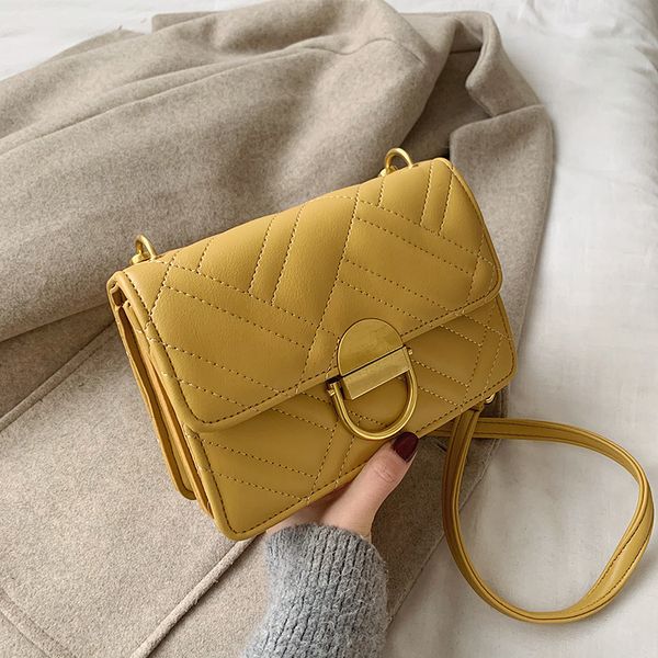

2019 new fashion rhombus chain shoulder bag fashion women's embroidery thread lock shoulder small square bag women