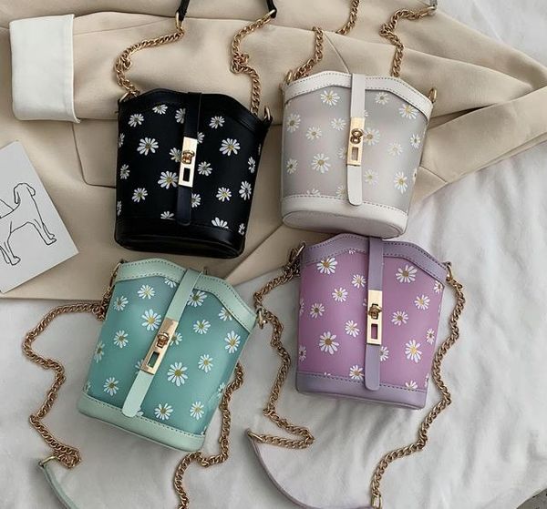 

translucent small bag 2020 new wave fashion wild ins messenger designer female bag chain bucket bag ing