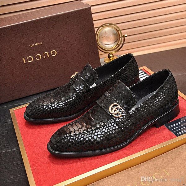 

18ss men dress italian leather shoes slip on fashion men leather moccasin glitter formal male shoes pointed toe shoes for men madah, Black