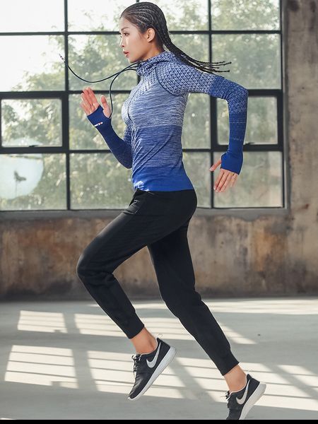 

spandex women winter sports yoga wear running jacket sports jacket fitness running yoga wear slim zipper hooded coat, Black;red