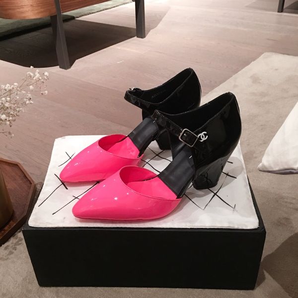 

2020 new luxury women's shoes fashion designer shoes pointed stiletto high heels sandals slippers black red white pumps ing