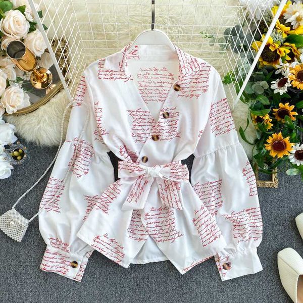 

ewq] 2020 летний новый японский стиль v-образным вырезом с нерегулярным письмом печати повседневные женские топы блузки сладкий длинный рук, White