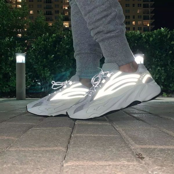 

2020 reflective carbon blue designer shoes tea running shoes men women sport shoes no with box 36-45