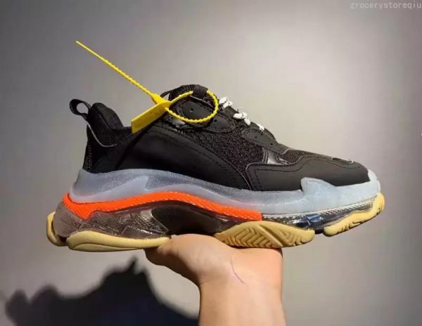 

mens shoe triple s 3.0 fashion designer casual shoes luxury shoes women's combination nitrogen outsole crystal bottom dad casual shoes, Black