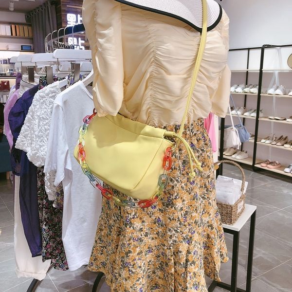 

2020 new shoulder bag korean fashion acrylic chain bag fold ladies portable crossbody