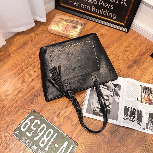 

bag fashion tassel large woven single new bag shoulder version handheld korean rooab, Red;black