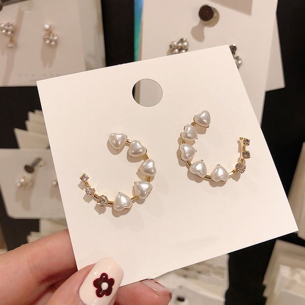 

dominated 2019 new simple heart-shaped pearl earrings sweet crystal joker geometric metal women drop earrings, Silver