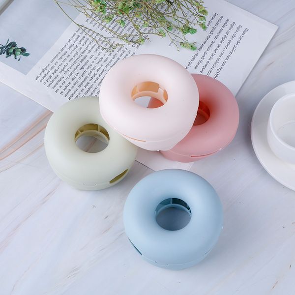 

1pc fashion suction hooks toothbrush holder bathroom family toothbrush suction cups holder wall mount rack organizer