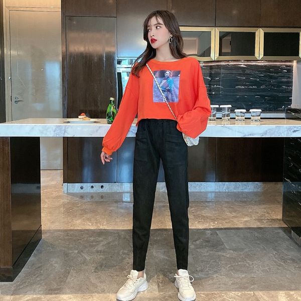 

2020 early autumn new loose long-sleeved cool hong kong style printed sweater casual black slim pants suit women, White