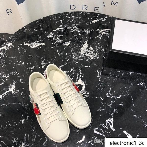 

new shoes [original box] fashion stud camouflage luxury dessneakers shoes footwear men,women flats rockrunner trainers casual shoes f01