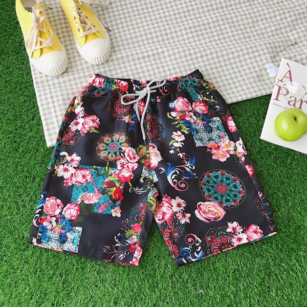 

2019 men's wear leisure thin section comfortable cool out summer shorts/quick-drying flower sandy beach five points shorts 4xl, White;black