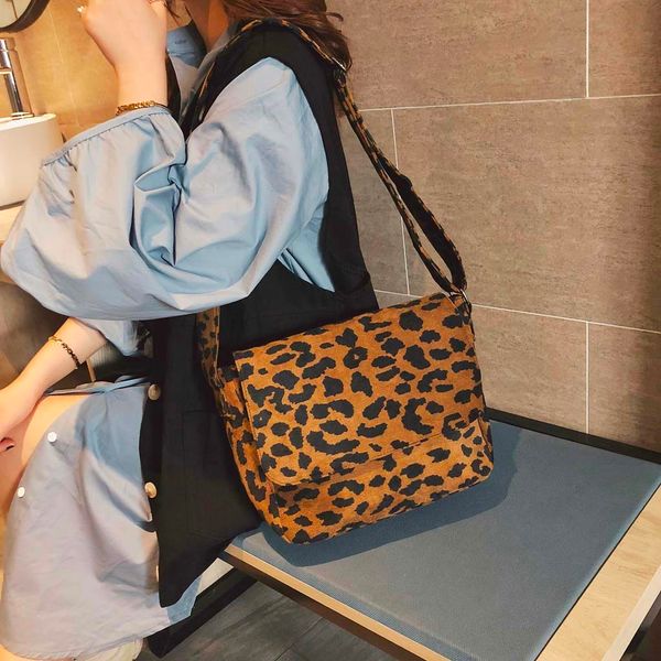

женские сумки на ремне вельвет ретро leopard crossbody сумки casual велюр сумка функциональная дикого телефон сумка болса mujer