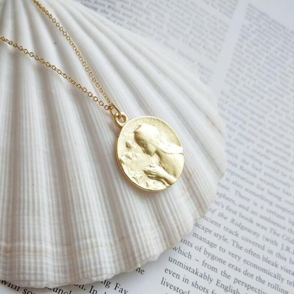 

round religion holy mother maria pendant necklace 925 sterling silver fashion gold color coin necklace for women party gift