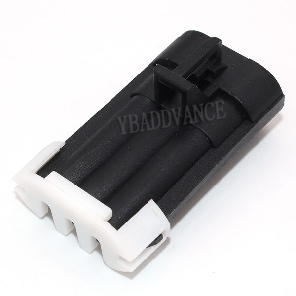

150 series male part 3pin waterproof electrical plug housing connector 12129615